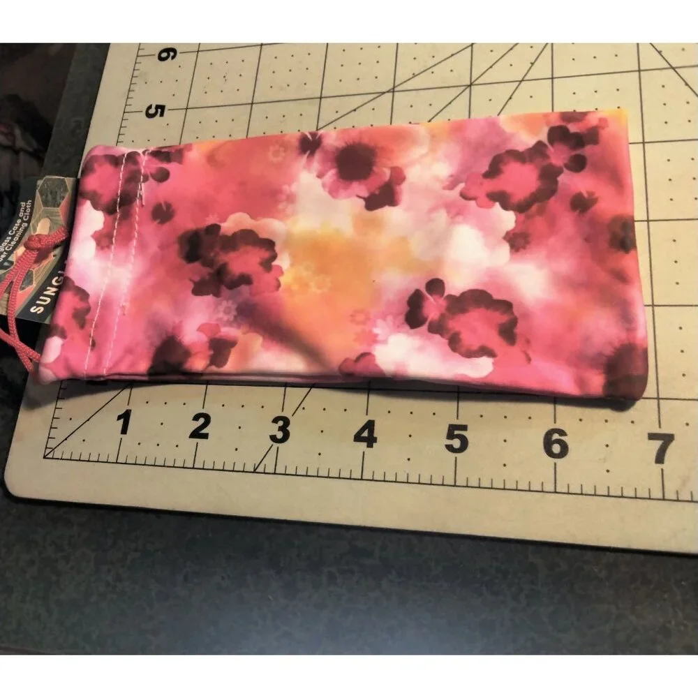 Floral Microfiber Sunglass Case Cleaning Cloth Pastel Pink Watermark